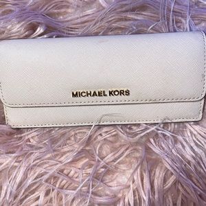 Michael kors small hand wallet